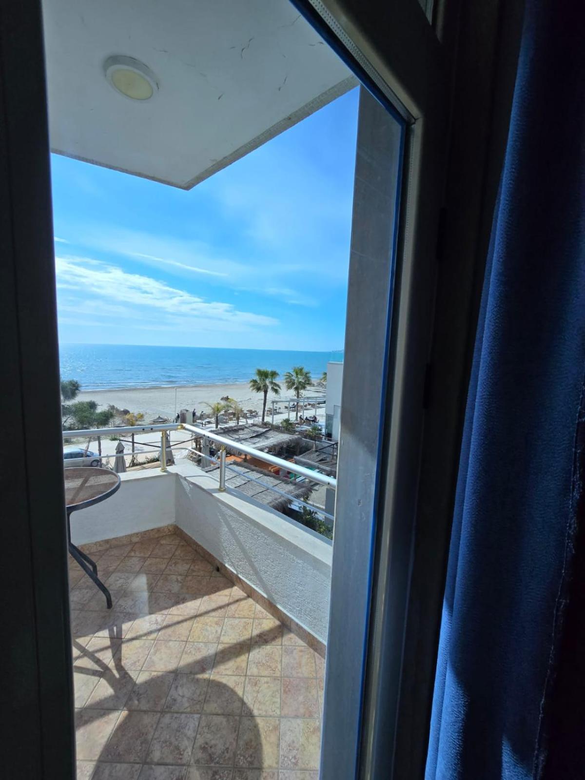 Blue Amr Hotel Shkallnur Luaran gambar